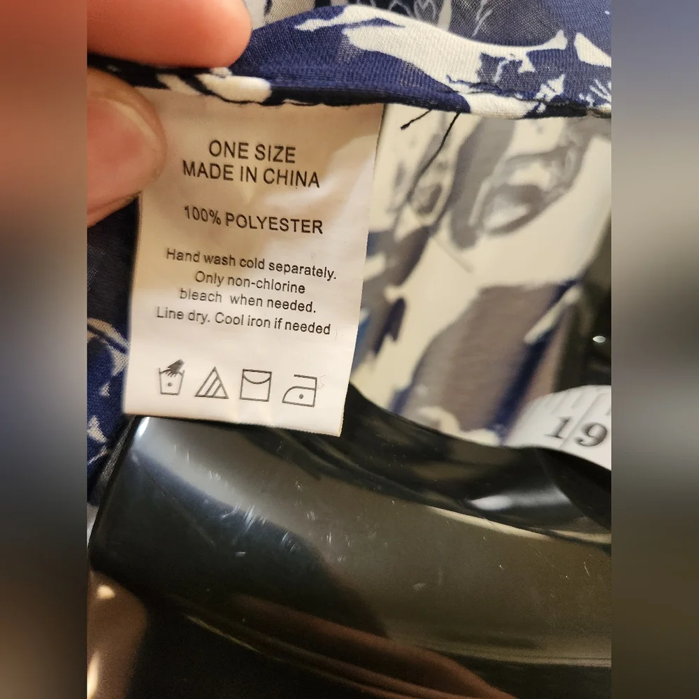 Floral Fringe Floral Shawl- Blue and White - Picture 4 of 4